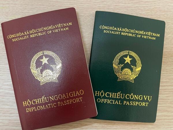 Hộ chiếu ngoại giao và hộ chiếu công vụ